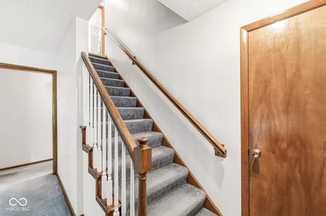 2201 Redfern Drive Indianapolis IN 46227