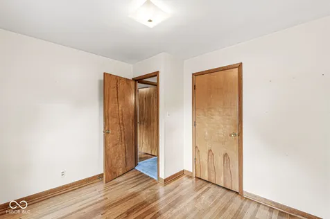 2201 Redfern Drive Indianapolis IN 46227