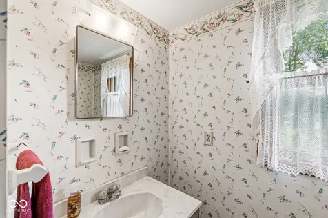 2201 Redfern Drive Indianapolis IN 46227