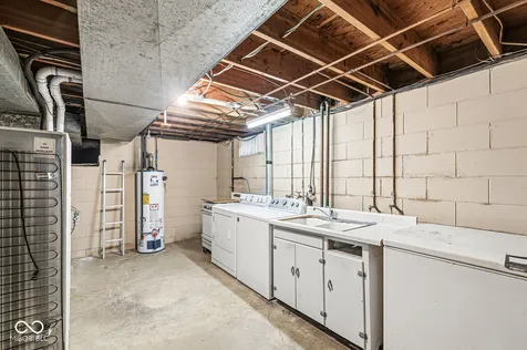 2201 Redfern Drive Indianapolis IN 46227