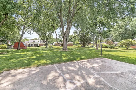 2201 Redfern Drive Indianapolis IN 46227
