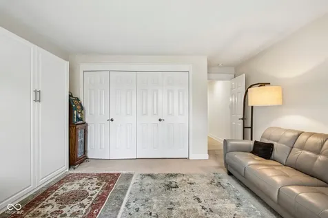 8690 Jaffa Court West #14 Drive Indianapolis IN 46260