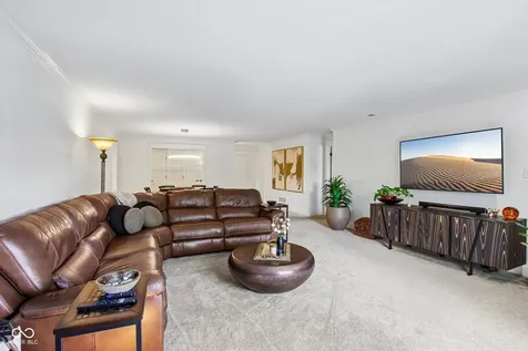 8690 Jaffa Court West #14 Drive Indianapolis IN 46260