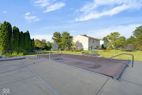 6553 Hunters Ridge S Zionsville IN 46077