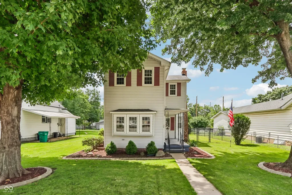 149 W Washington Street Mooresville IN 46158