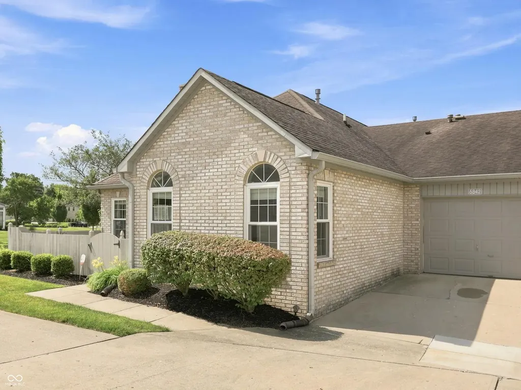 5842 Quail Run Drive Indianapolis IN 46237