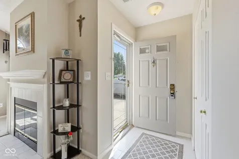 5842 Quail Run Drive Indianapolis IN 46237