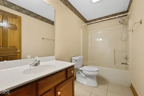 105 Woodfield Green Danville IN 46122