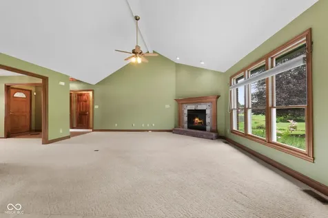 105 Woodfield Green Danville IN 46122