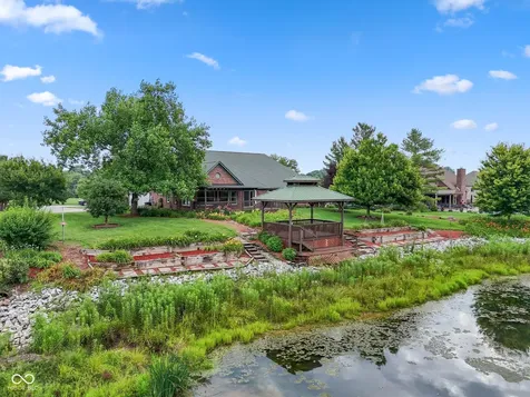 105 Woodfield Green Danville IN 46122