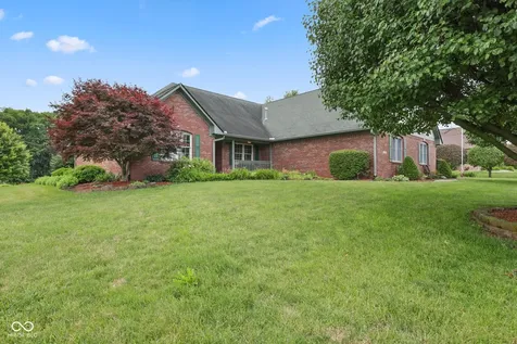 105 Woodfield Green Danville IN 46122