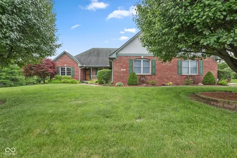 105 Woodfield Green Danville IN 46122
