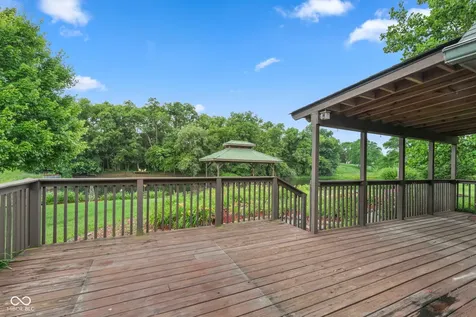 105 Woodfield Green Danville IN 46122
