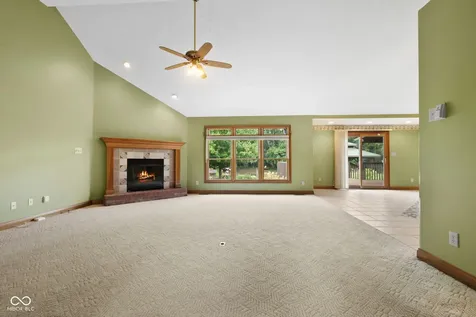 105 Woodfield Green Danville IN 46122