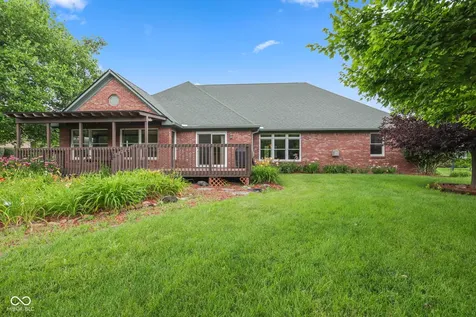 105 Woodfield Green Danville IN 46122