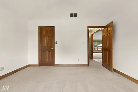 105 Woodfield Green Danville IN 46122