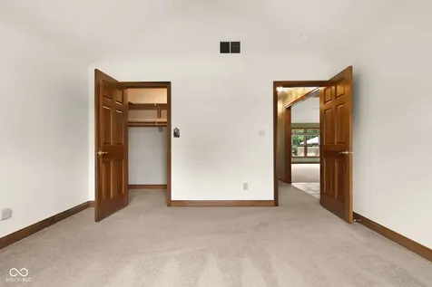 105 Woodfield Green Danville IN 46122