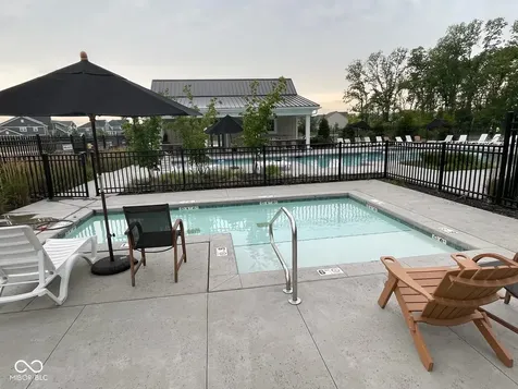 8255 Carnegie Lane Zionsville IN 46077