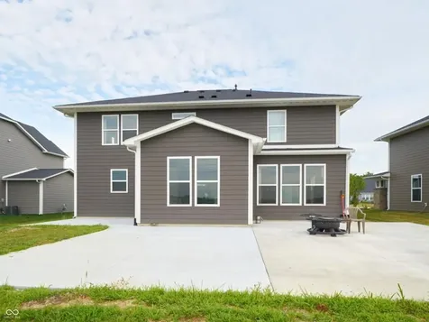 8255 Carnegie Lane Zionsville IN 46077