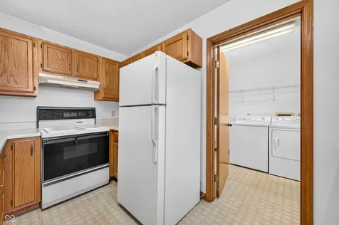 2530 Cedarridge Columbus IN 47203
