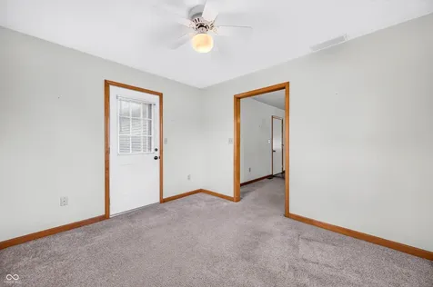 2530 Cedarridge Columbus IN 47203