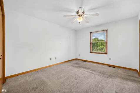 2530 Cedarridge Columbus IN 47203