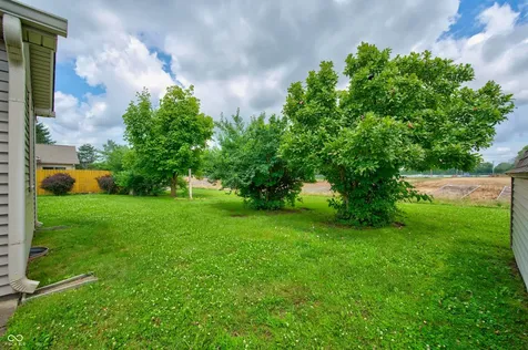 2530 Cedarridge Columbus IN 47203