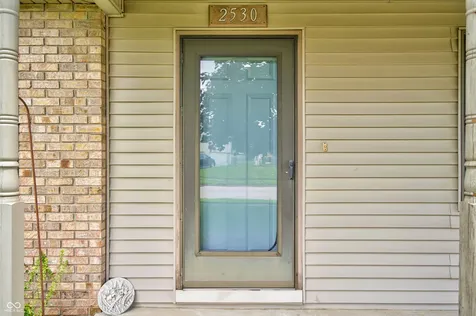 2530 Cedarridge Columbus IN 47203