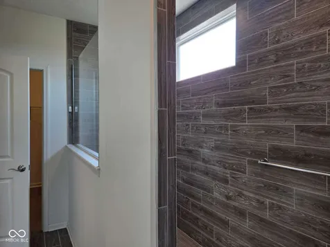 4422 Voyageur Way Carmel IN 46074