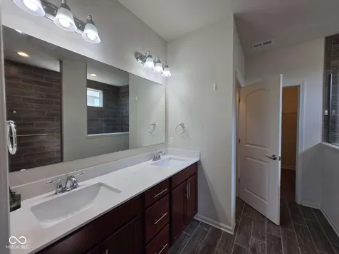 4422 Voyageur Way Carmel IN 46074