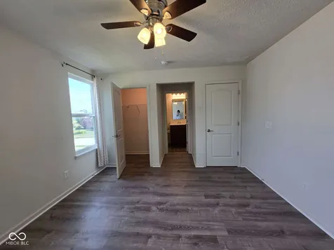 4422 Voyageur Way Carmel IN 46074