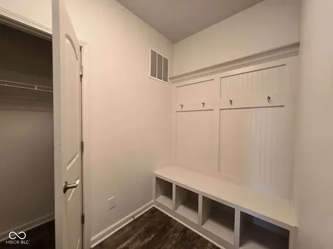 4422 Voyageur Way Carmel IN 46074