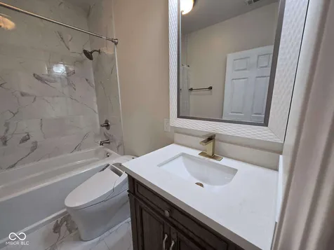 4422 Voyageur Way Carmel IN 46074