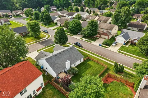 12198 Rambling Road Fishers IN 46037