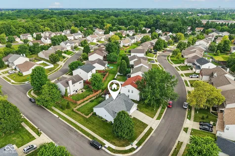 12198 Rambling Road Fishers IN 46037