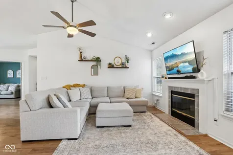 12198 Rambling Road Fishers IN 46037