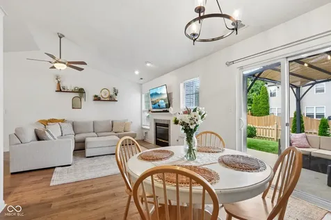 12198 Rambling Road Fishers IN 46037