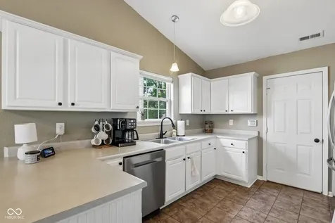 12198 Rambling Road Fishers IN 46037