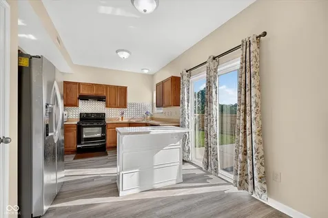 1893 Osman Drive Avon IN 46123