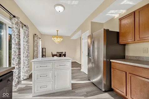 1893 Osman Drive Avon IN 46123