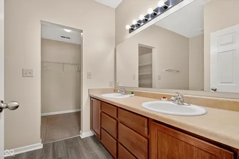1893 Osman Drive Avon IN 46123