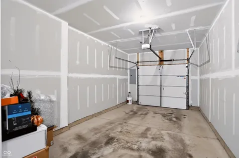 12135 Scoria Drive Fishers IN 46038