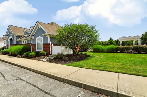 12135 Scoria Drive Fishers IN 46038