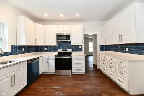 247 Hendricks Place Indianapolis IN 46201