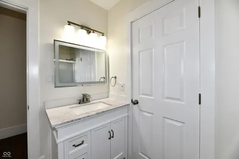 247 Hendricks Place Indianapolis IN 46201