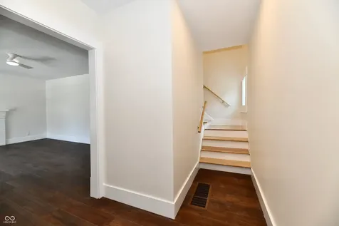 247 Hendricks Place Indianapolis IN 46201