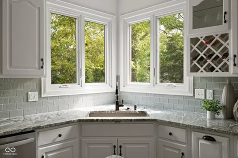 9904 Oak Ridge Drive Zionsville IN 46077