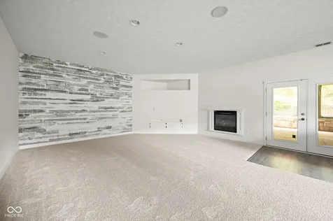 9904 Oak Ridge Drive Zionsville IN 46077