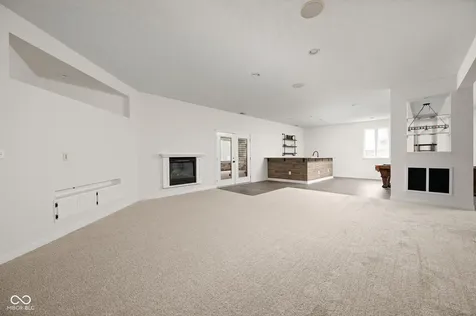 9904 Oak Ridge Drive Zionsville IN 46077