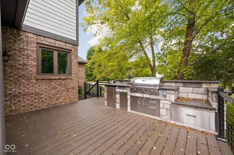 9904 Oak Ridge Drive Zionsville IN 46077